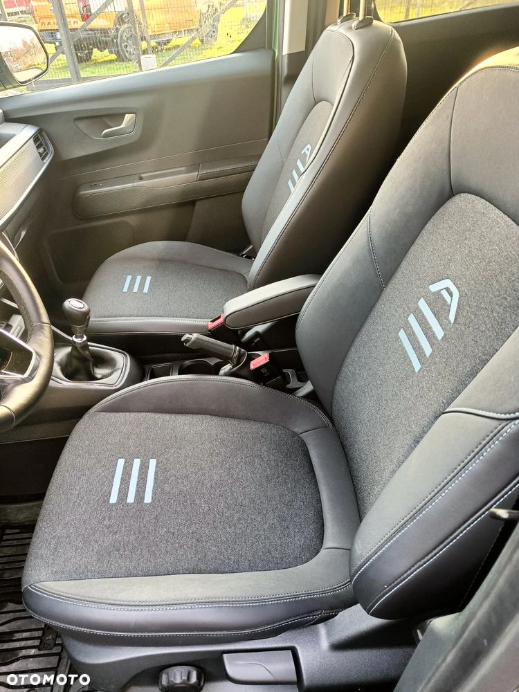 Ford Tourneo Courier 1.0 EcoBoost ACTIVE - 11