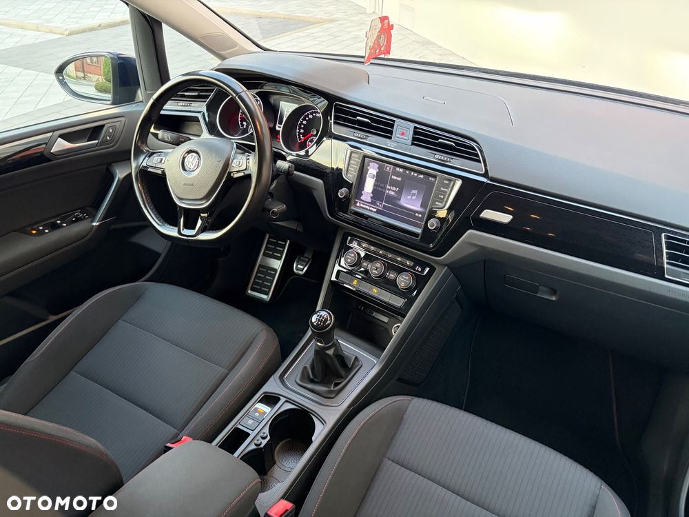 Volkswagen Touran - 7