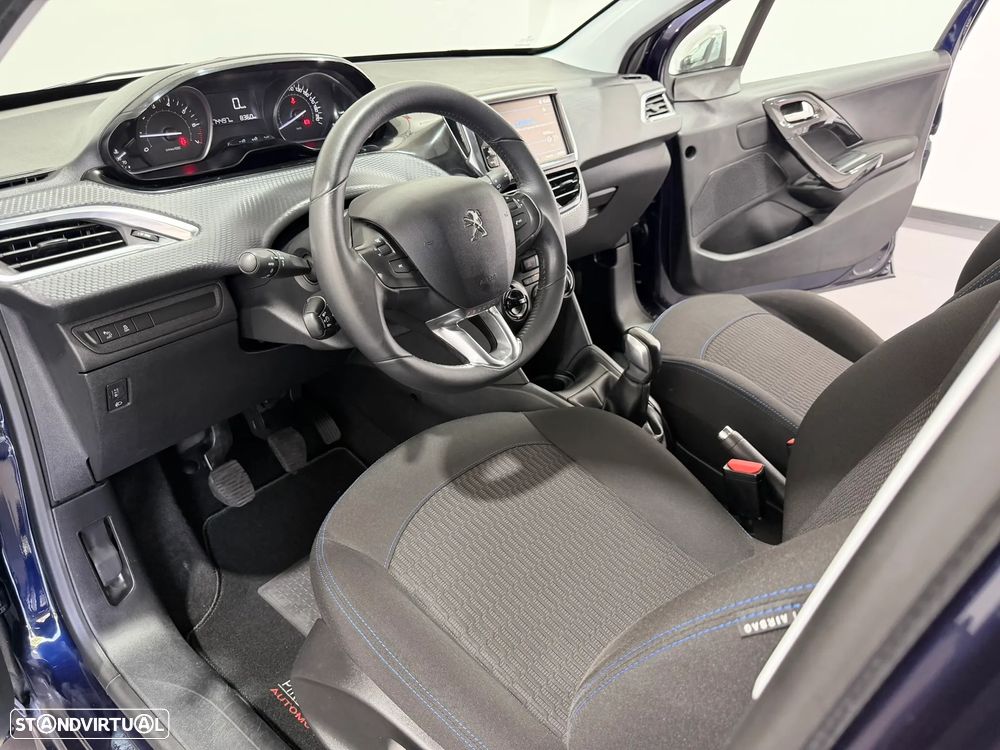 Peugeot 208 1.2 PureTech Style - 20