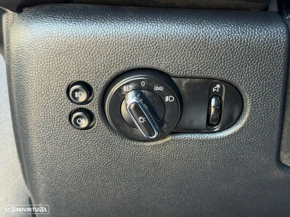 MINI 5 Portas Cooper SD - 19
