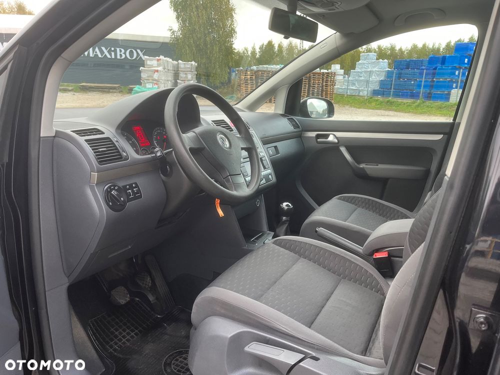 Volkswagen Touran 1.6 Trendline - 19
