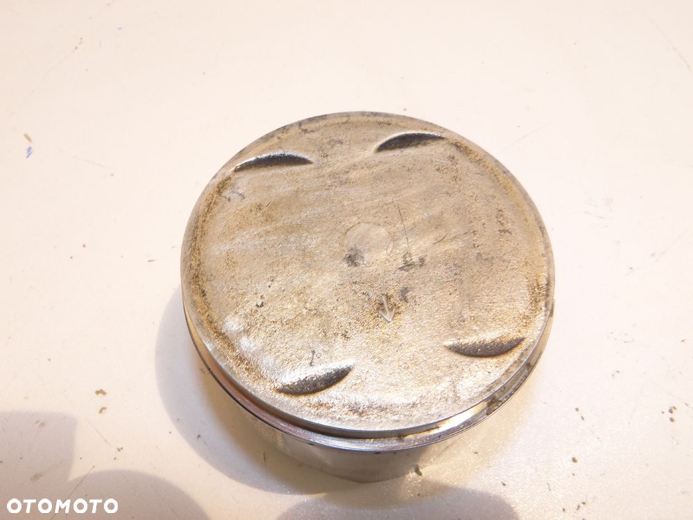 Kawasaki VN 750 Vulcan cylinder + tłok tył K1197 - 8