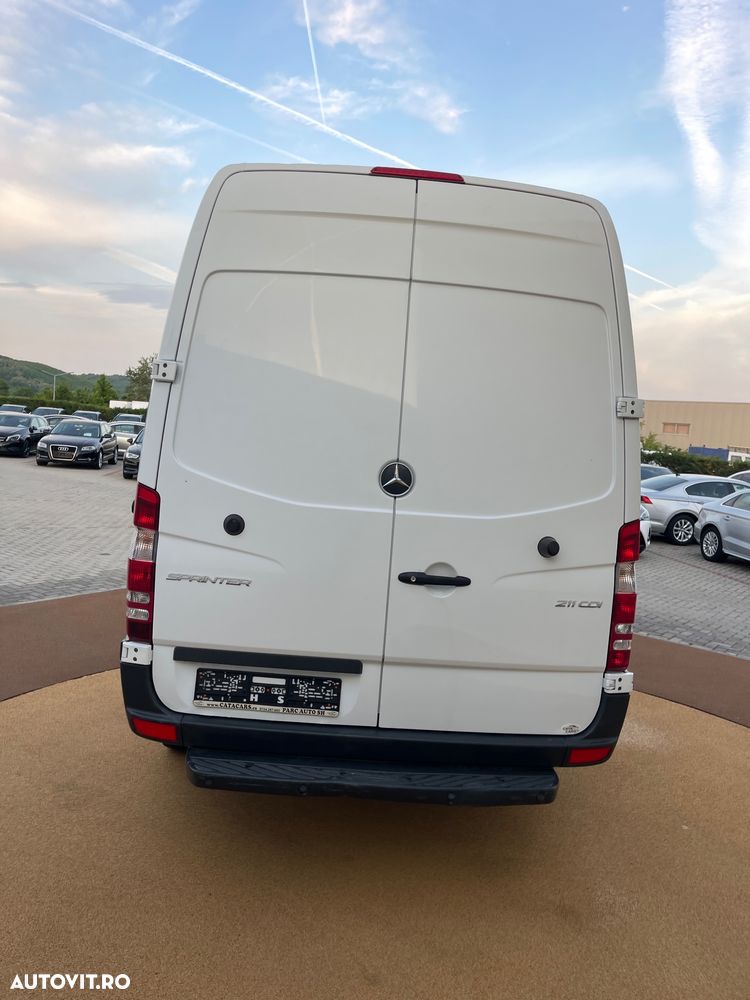 Mercedes-Benz Sprinter 211CDI  MEDIU - 12