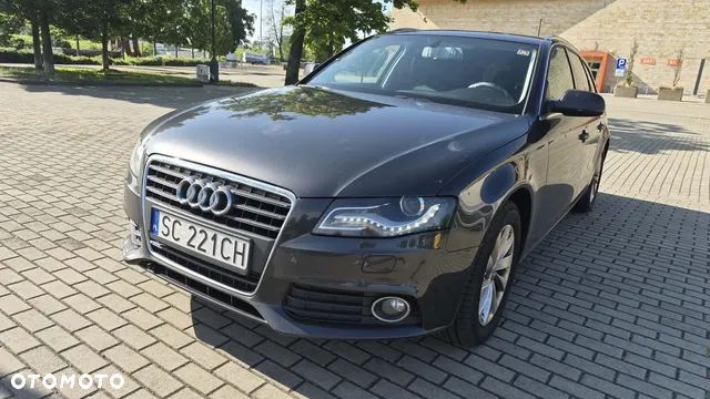 Audi A4 Avant 2.0 TDI DPF Ambiente - 2