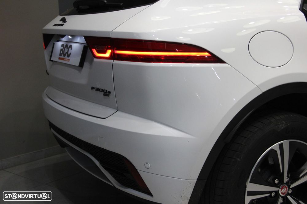 Jaguar E-Pace 1.5 P300e R-Dynamic SE AWD Aut. - 23