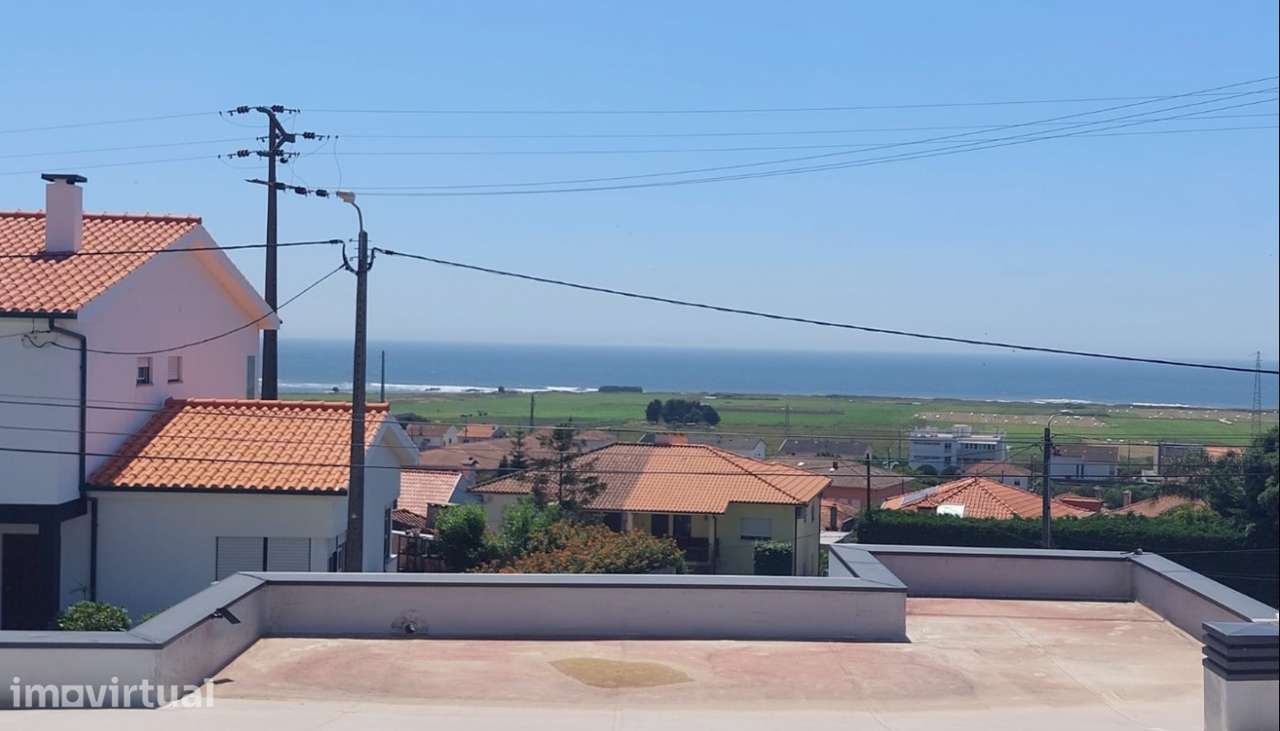 Venda de moradia V3 geminada, Areosa, Viana do Castelo - Grande imagem: 2/31