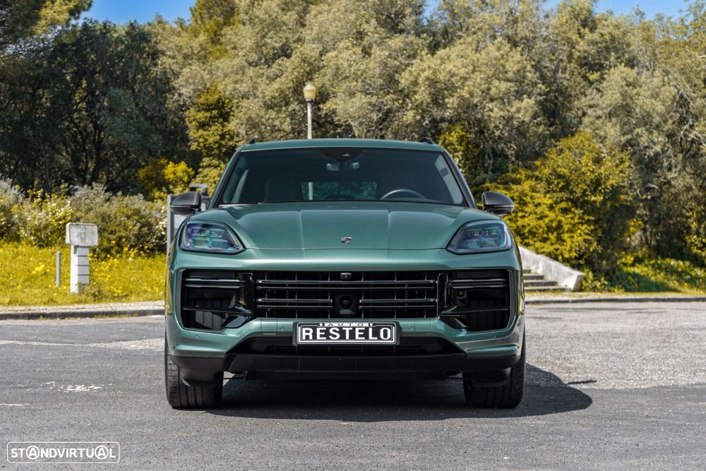Porsche Cayenne Turbo E-Hybrid Tiptronic S - 2