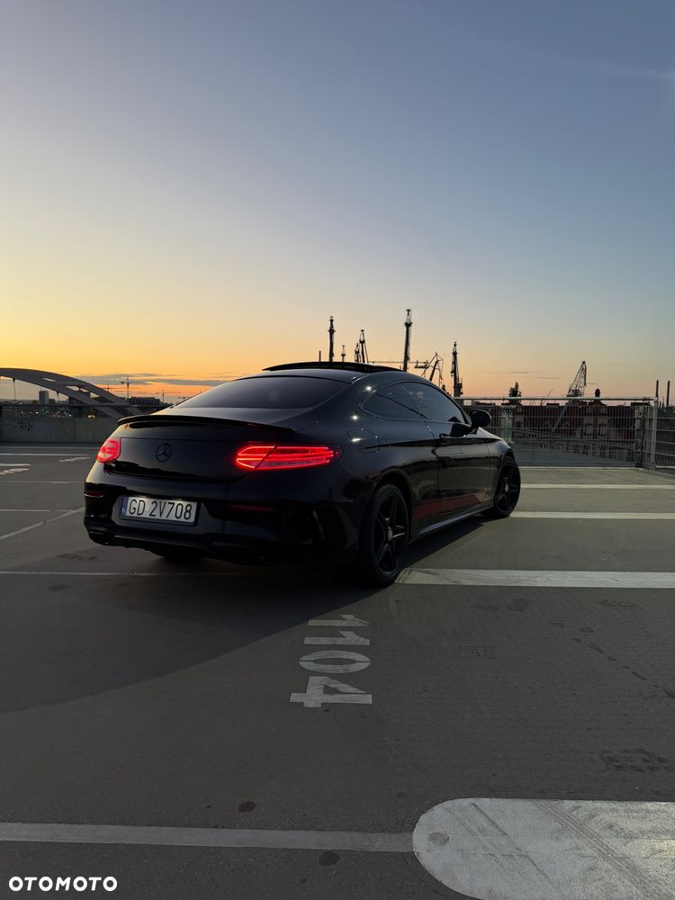 Mercedes-Benz Klasa C 300 7G-TRONIC AMG Line - 3