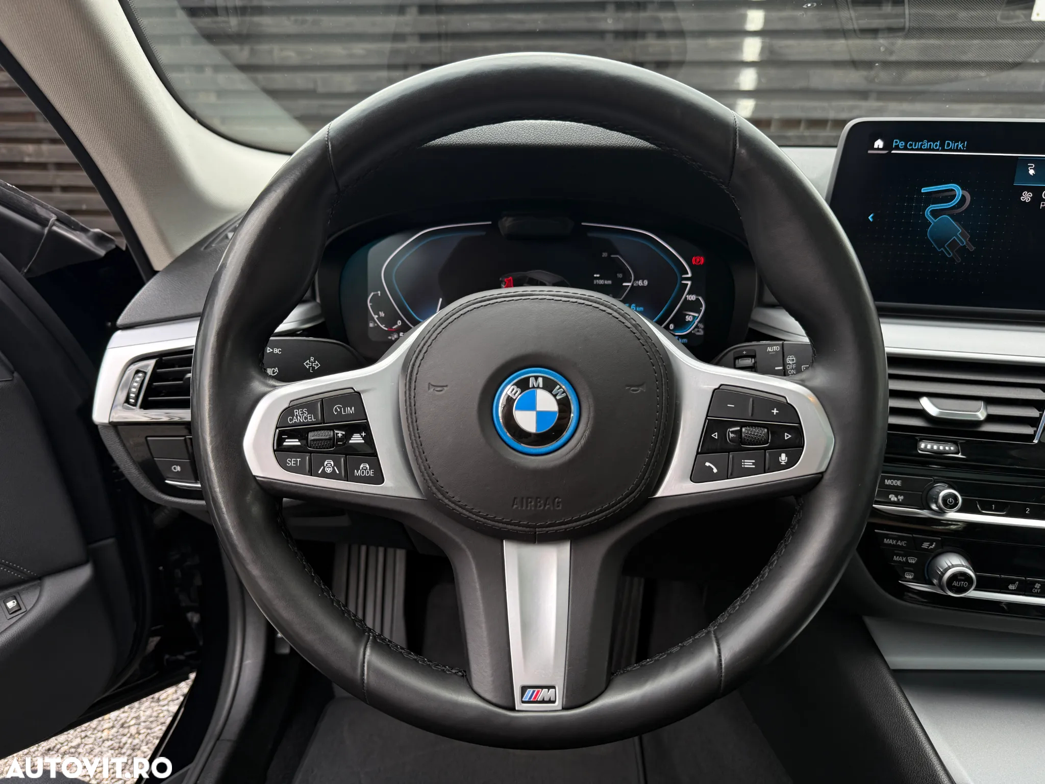 BMW Seria 5 530e xDrive Touring Aut. Luxury Line - 25
