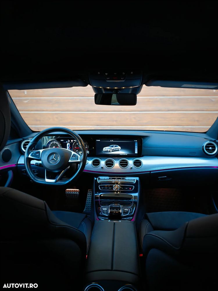 Mercedes-Benz E 220 d 4MATIC Aut. - 36