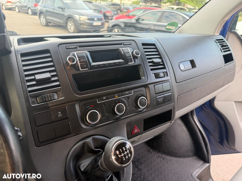 Volkswagen Transporter - 21