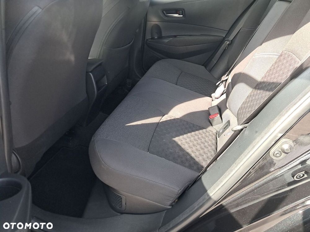 Toyota Corolla - 13