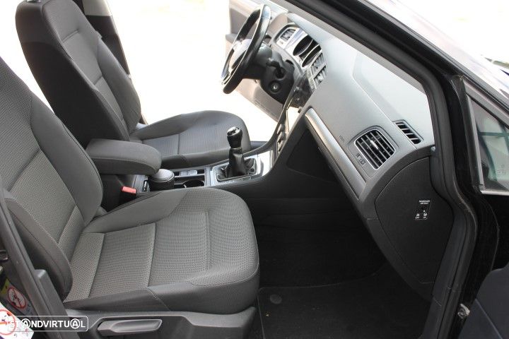 VW Golf Variant 1.6 TDi Confortline - 12