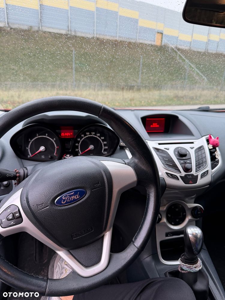 Ford Fiesta - 13