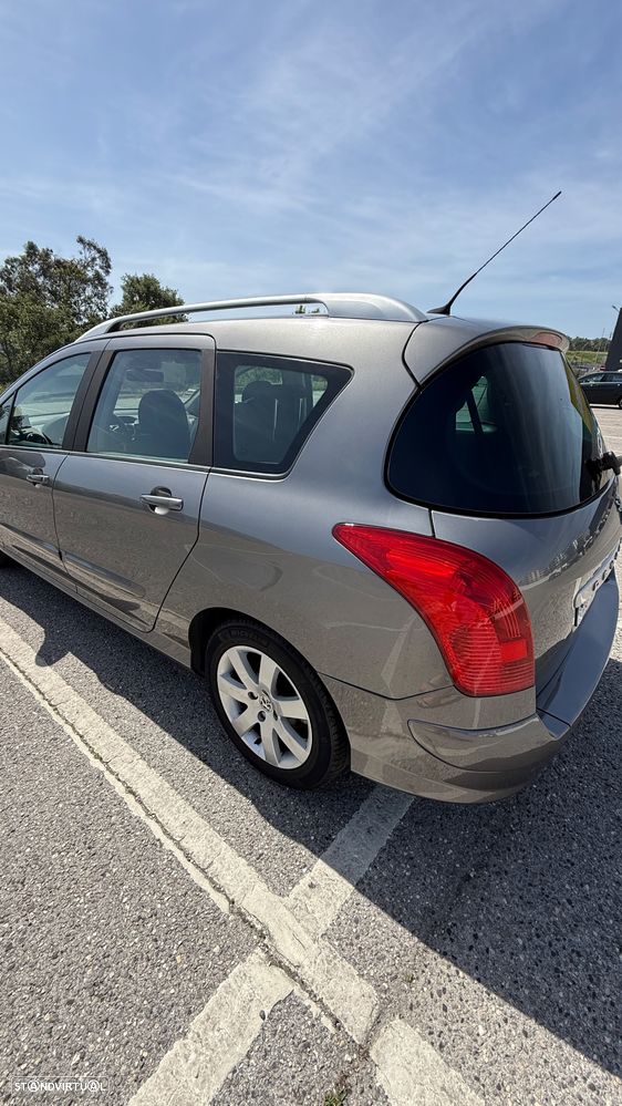 Peugeot 308 SW 1.6 HDi Premium - 12