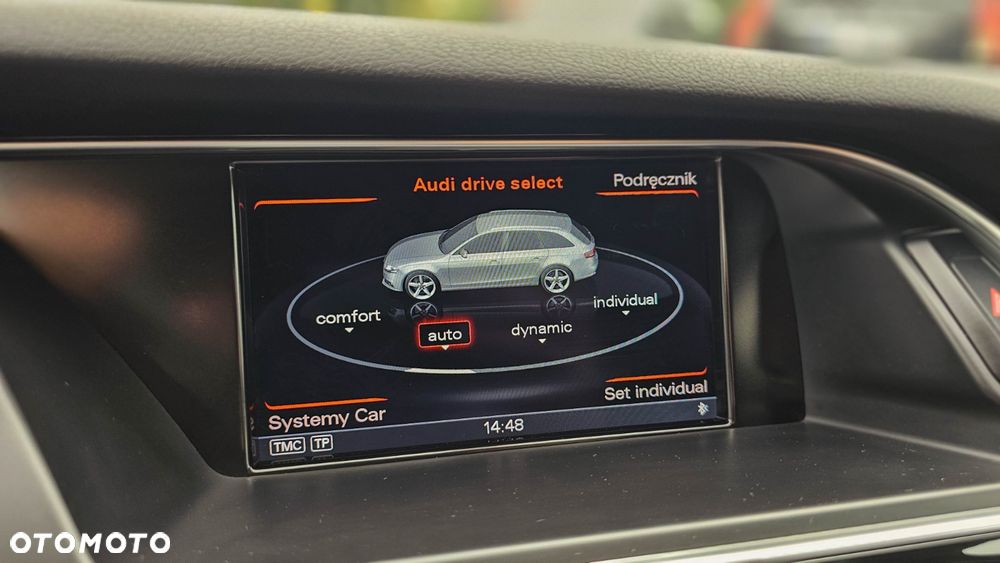 Audi RS4 Avant - 38