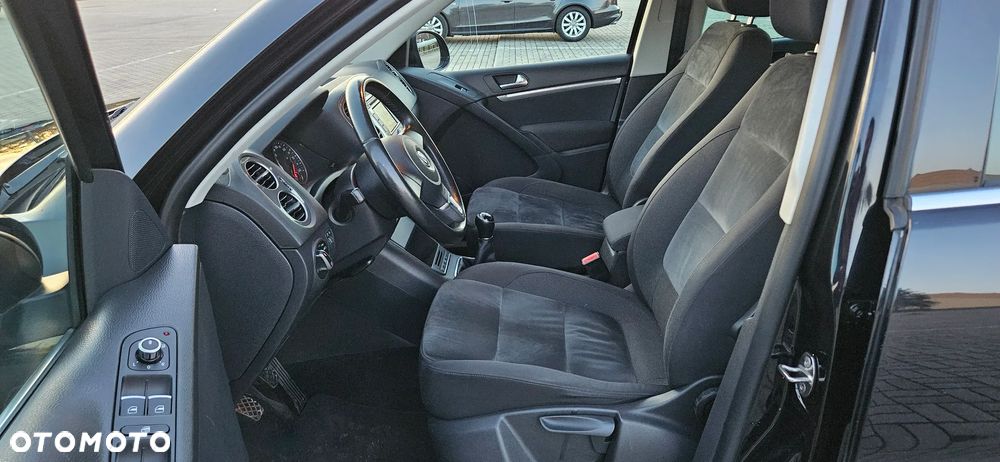 Volkswagen Tiguan 2.0 TDI DPF BlueMotion Technology Exclusive - 5