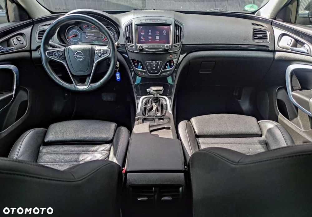 Opel Insignia - 33