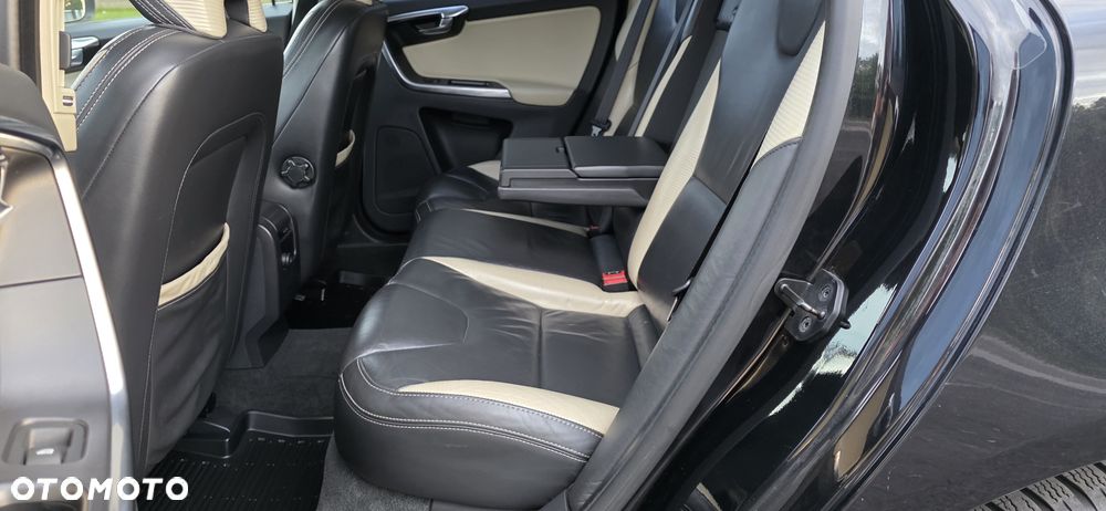 Volvo XC 60 D4 RDesign - 8