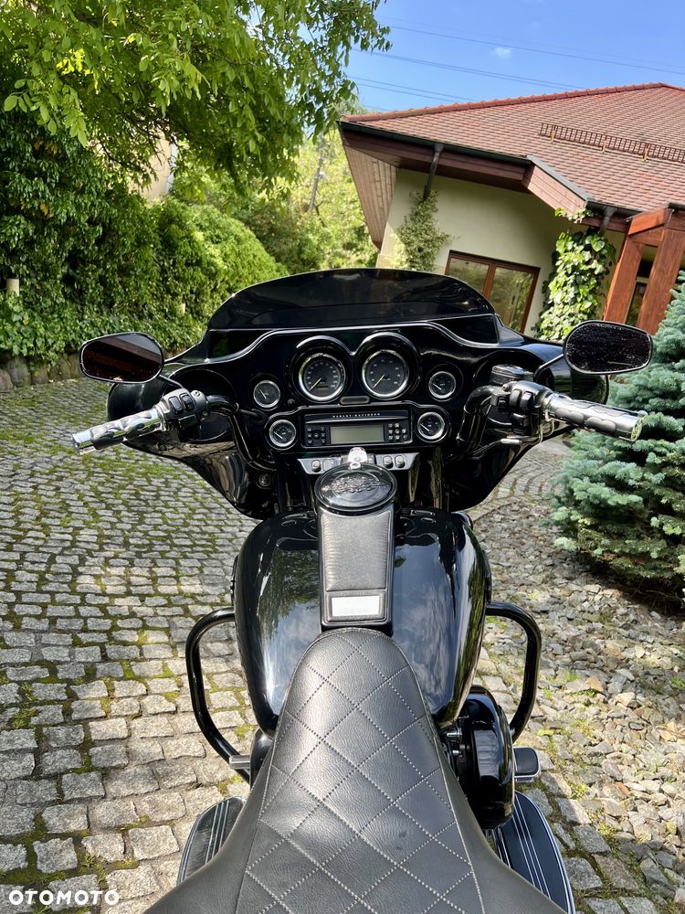 Harley-Davidson FLHT Electra Glide Standard - 24