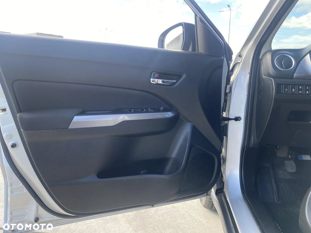 Suzuki Vitara 1.4 Boosterjet Premium 4WD - 10