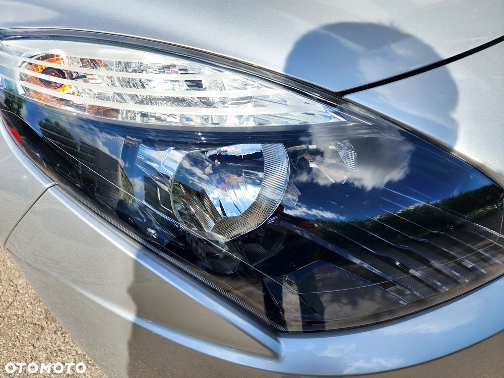 Renault Scenic 1.6 16V 110 Dynamique - 17