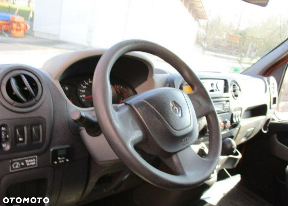 Renault Master - 10
