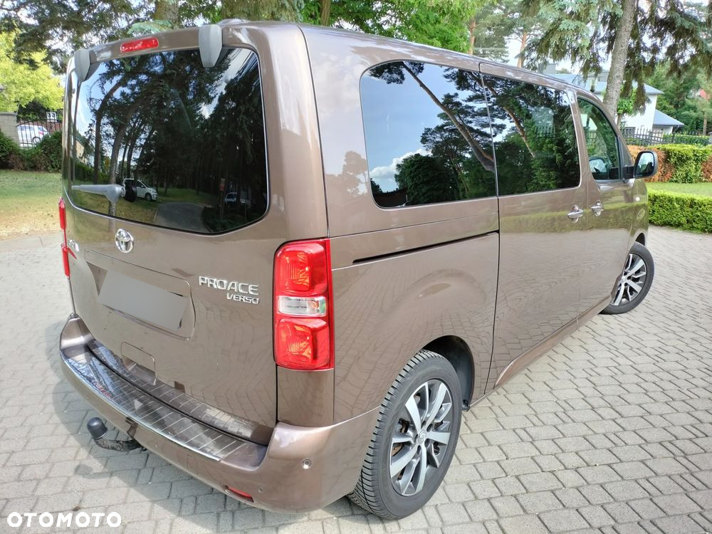 Toyota Proace Verso 2.0 D4-D Medium VIP - 32