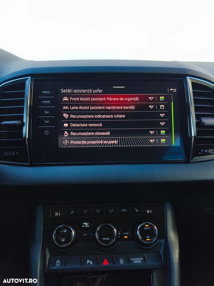 Skoda Karoq 2.0 TDI SCR 4x4 DSG Style - 24