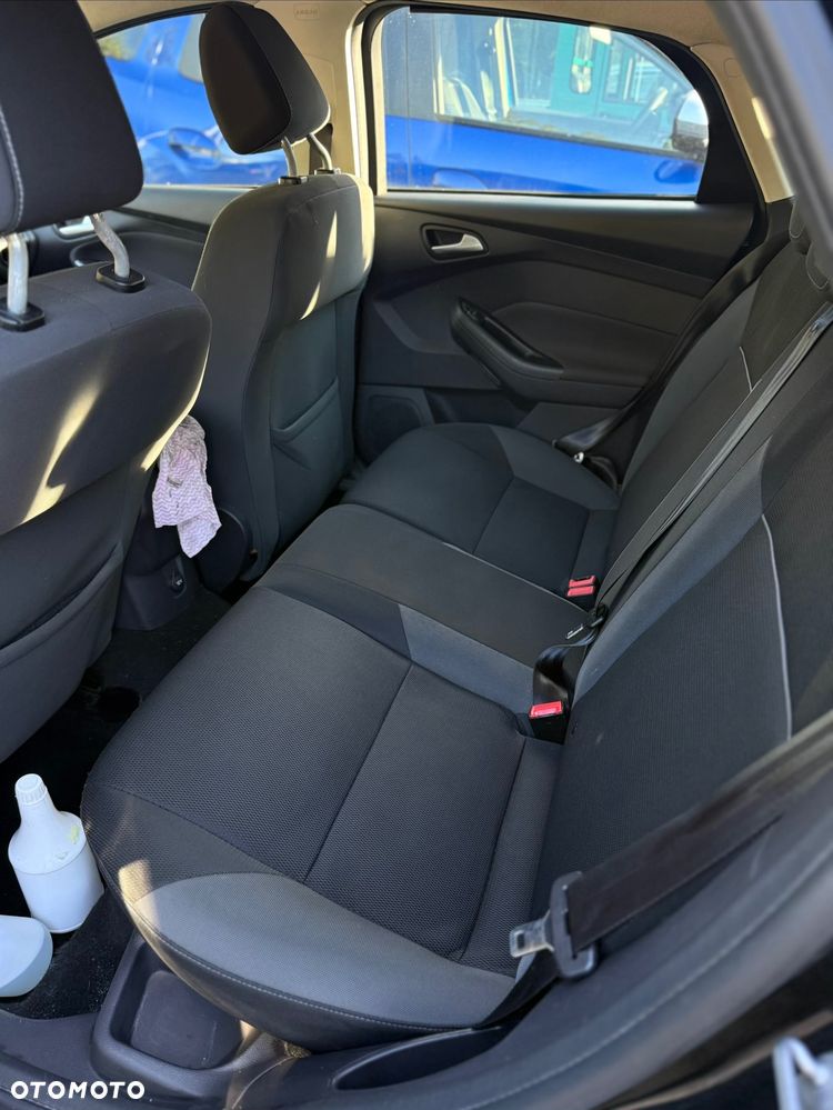Ford Focus - 23