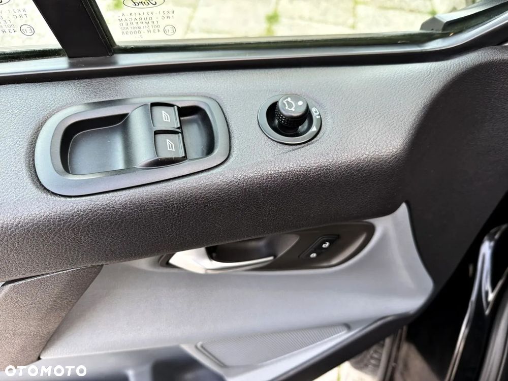 Ford Transit Custom - 32