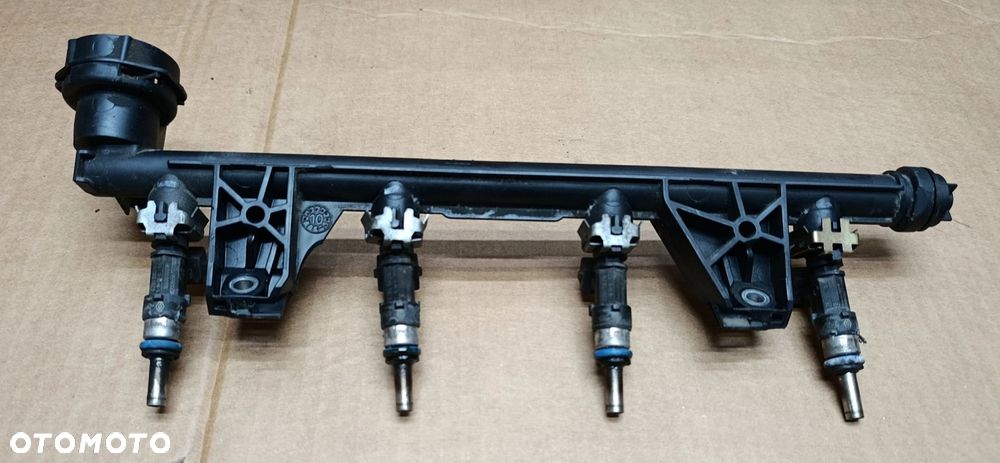 Scenic III listwa wtryskowa wtryski 1,4TCe Megane Renault - 2