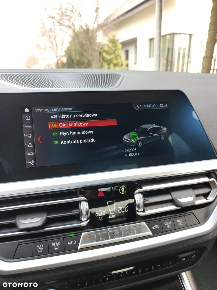 BMW Seria 3 318d Business Edition - 36