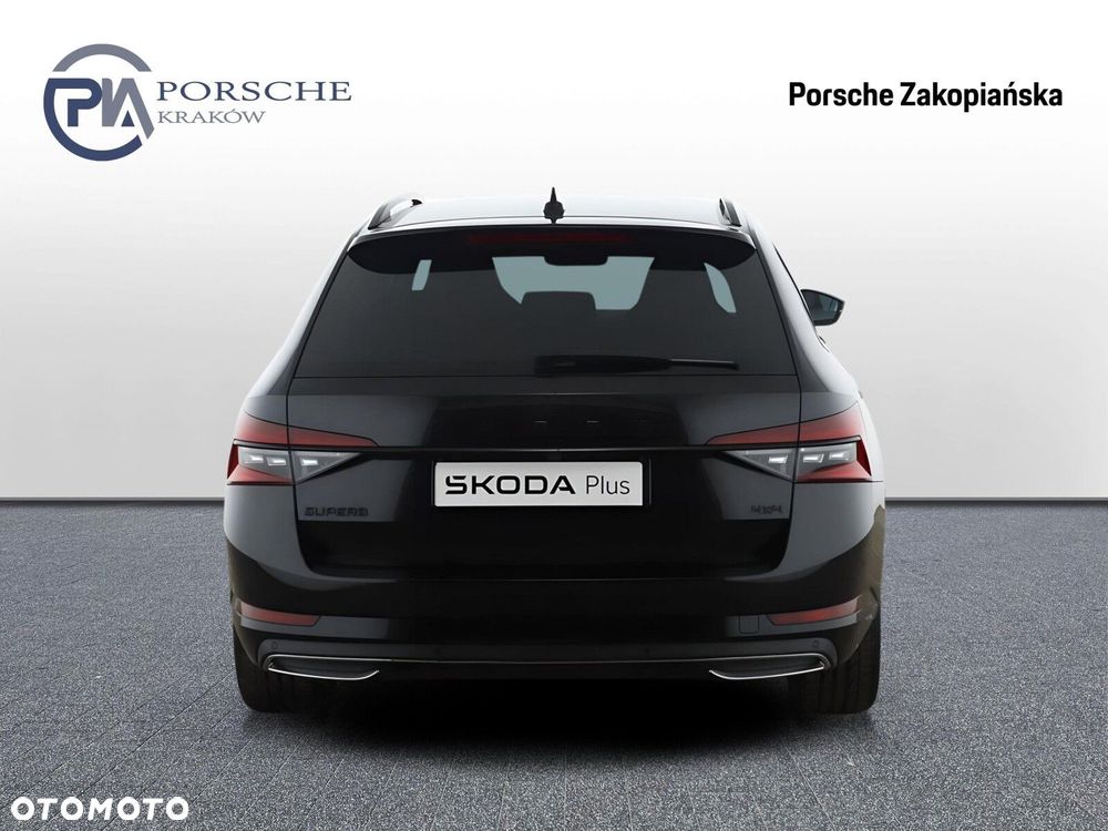 Skoda Superb 2.0 TDI SCR 4x4 Sportline DSG - 4