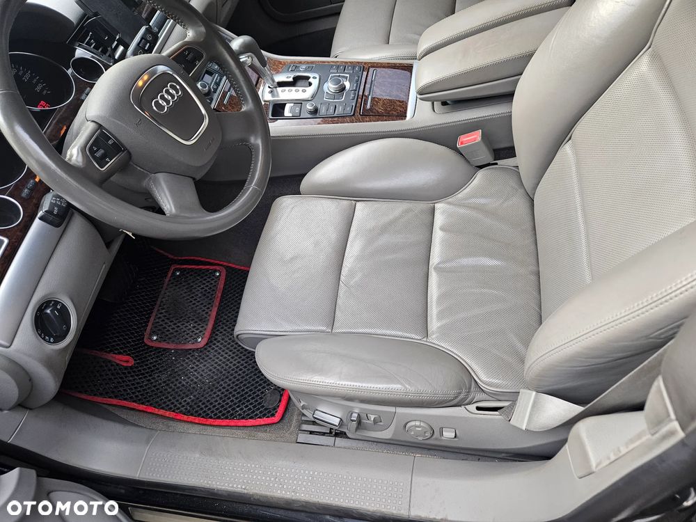 Audi A8 4.2 FSI Quattro - 18