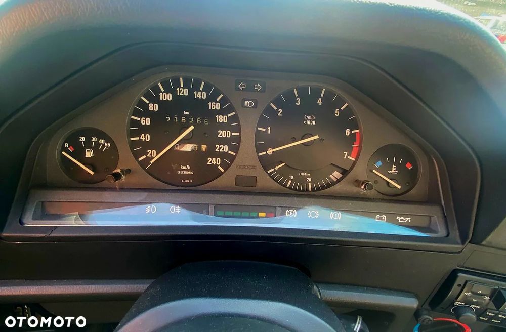 BMW Seria 3 316i Touring - 14