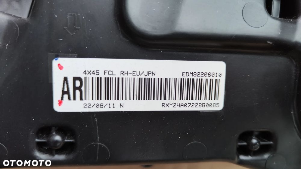 Mitsubishi Eclipse Cross Lift 21- Lampa LED DRL Kierunkowskaz Prawa Oryginał - 9