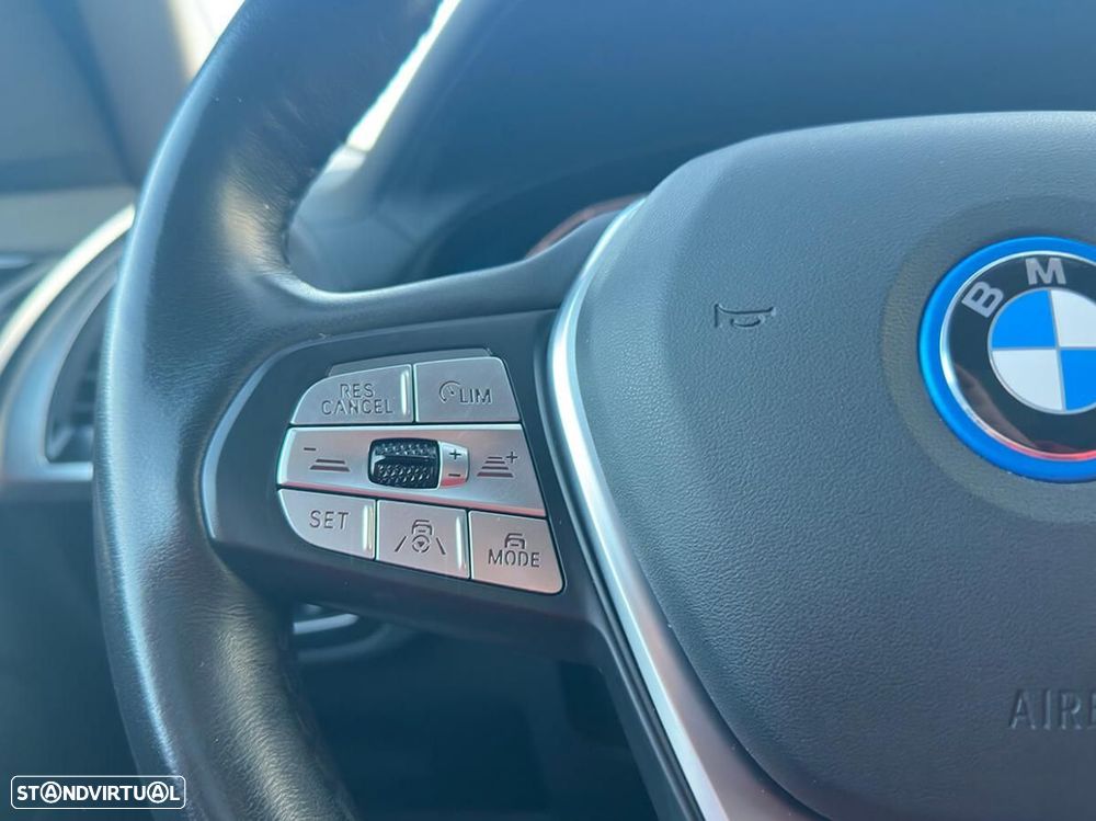 BMW iX3 M Sport Inspiring - 35