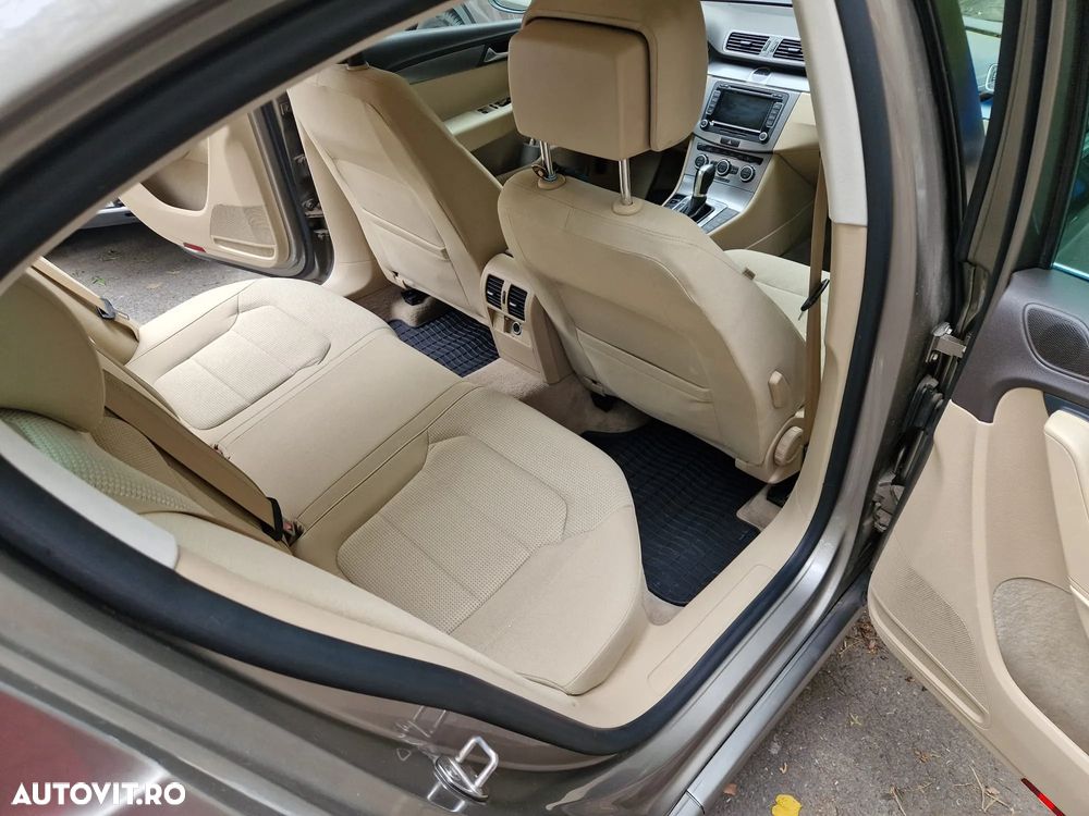 Volkswagen Passat 1.6 TDI BlueMotion Technology DSG Comfortline - 4