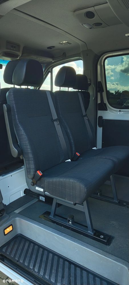 Mercedes-Benz Sprinter - 13
