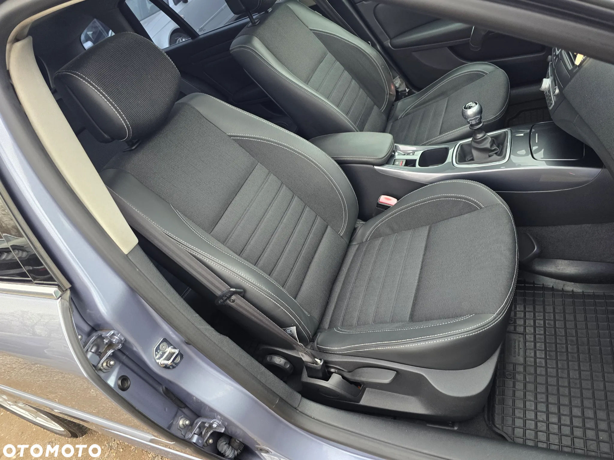 Renault Laguna dCi 150 FAP Dynamique - 37