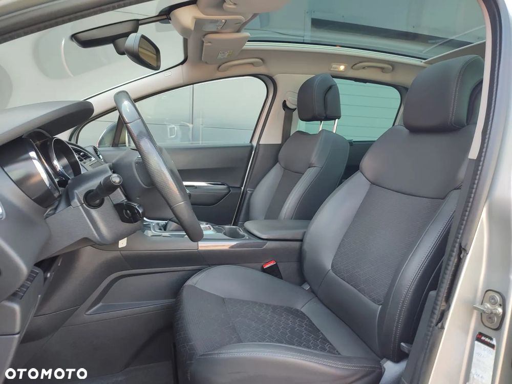 Peugeot 3008 1.6 HDi Active - 9