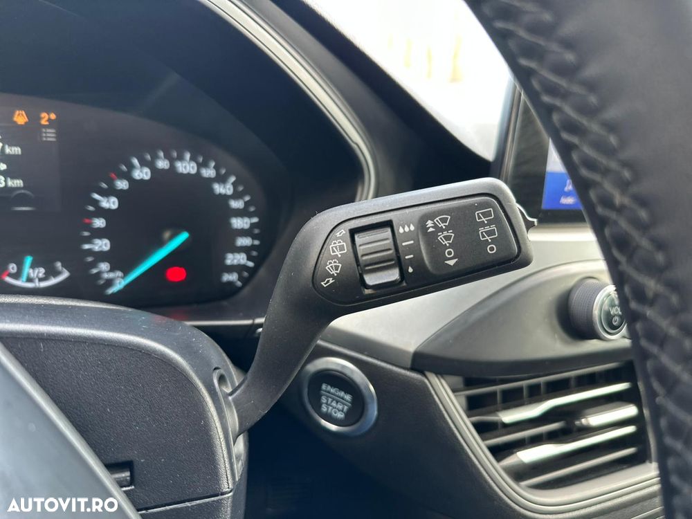 Ford Focus 1.5 EcoBlue Connected - 17