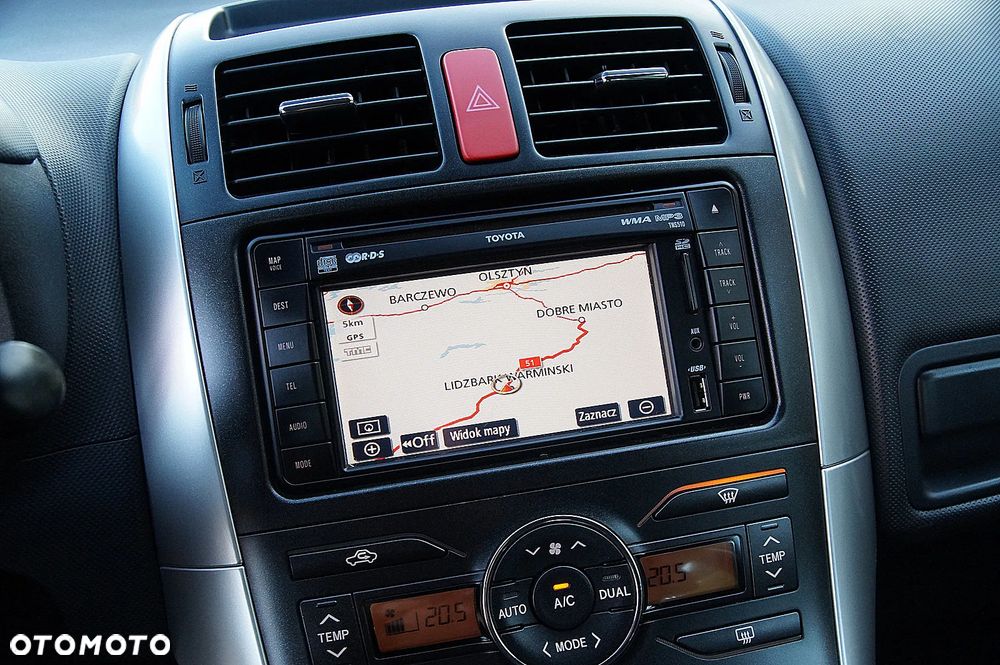 Toyota Auris 1.6 Comfort - 16