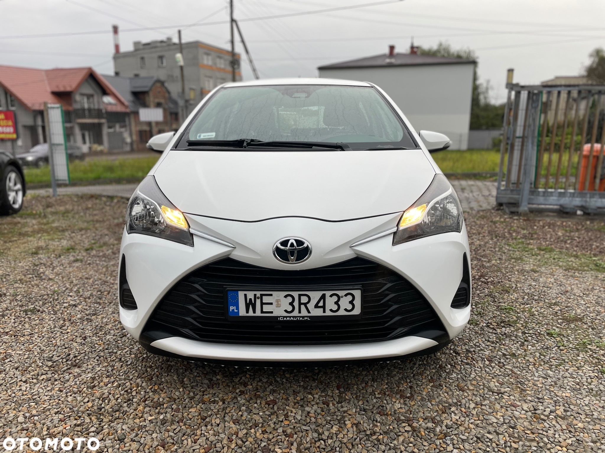 Toyota Yaris 1.0 Active - 4
