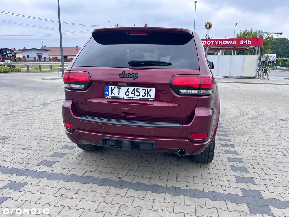 Jeep Grand Cherokee - 10