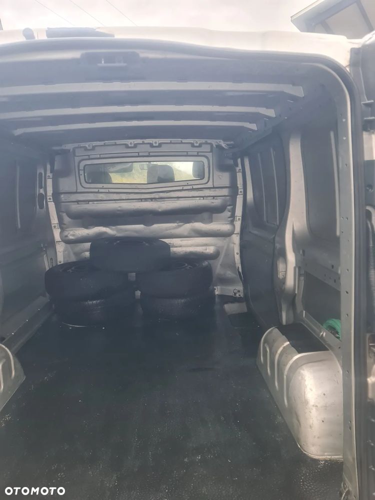 Opel Vivaro - 22