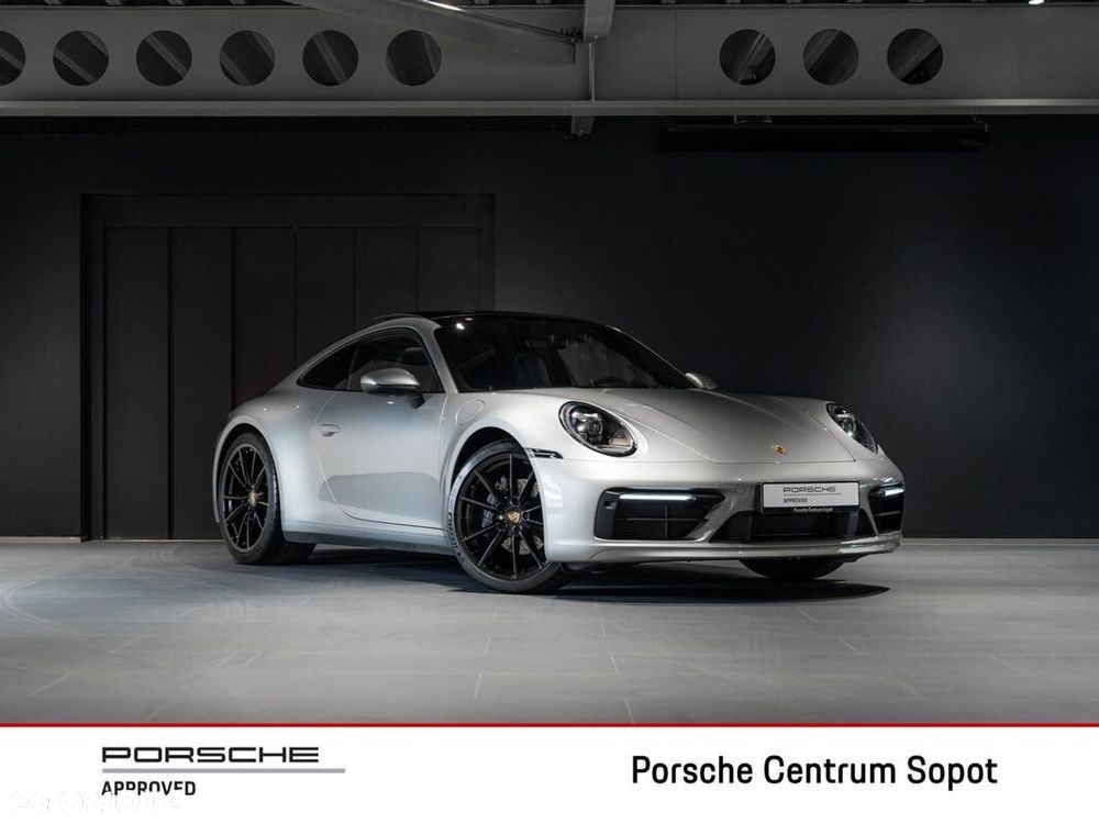 Porsche 911 Carrera - 7