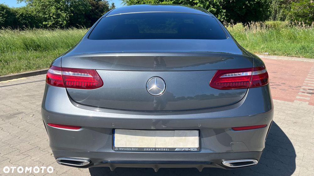 Mercedes-Benz Klasa E - 11