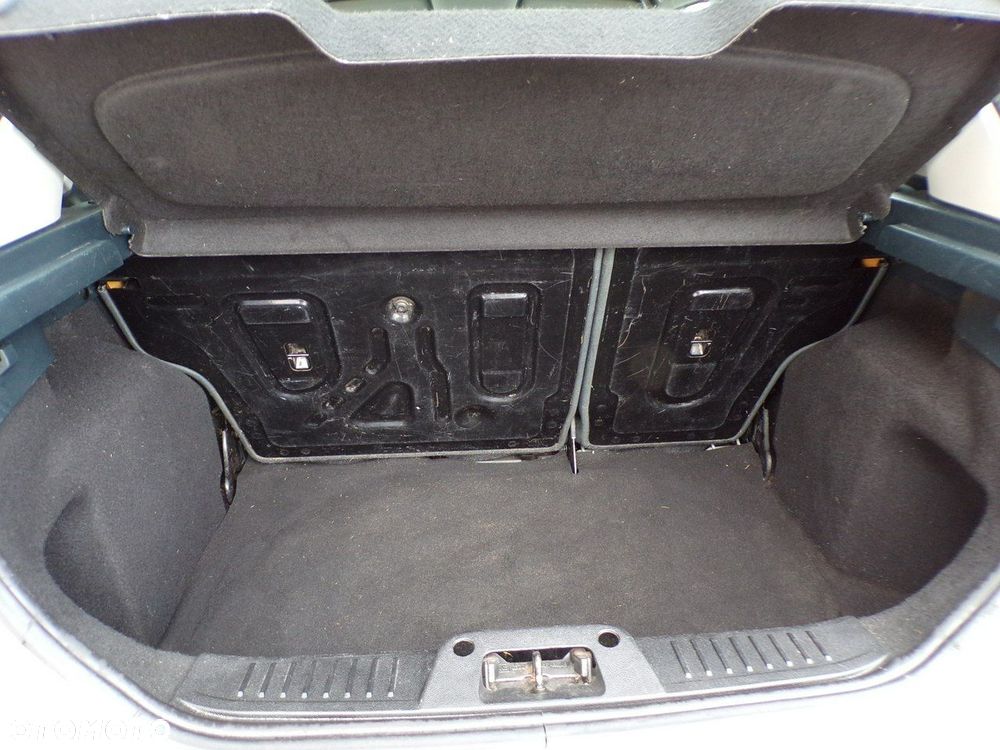 Ford Fiesta - 27